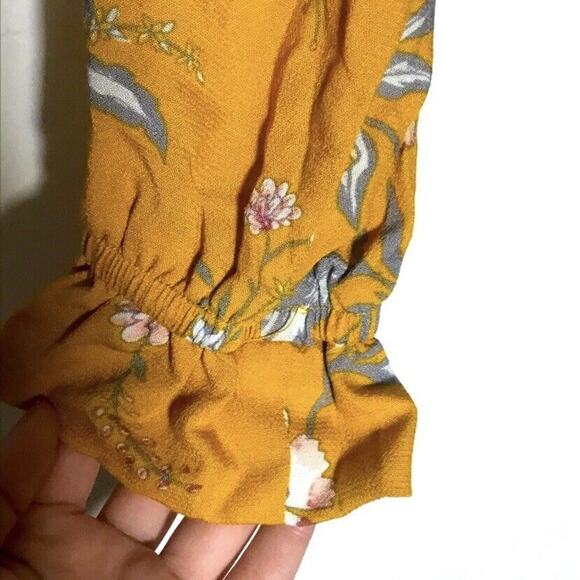 Kendall & Kylie Yellow Floral Off Shoulder Tie Crop Top XS - Picture 8 of 10